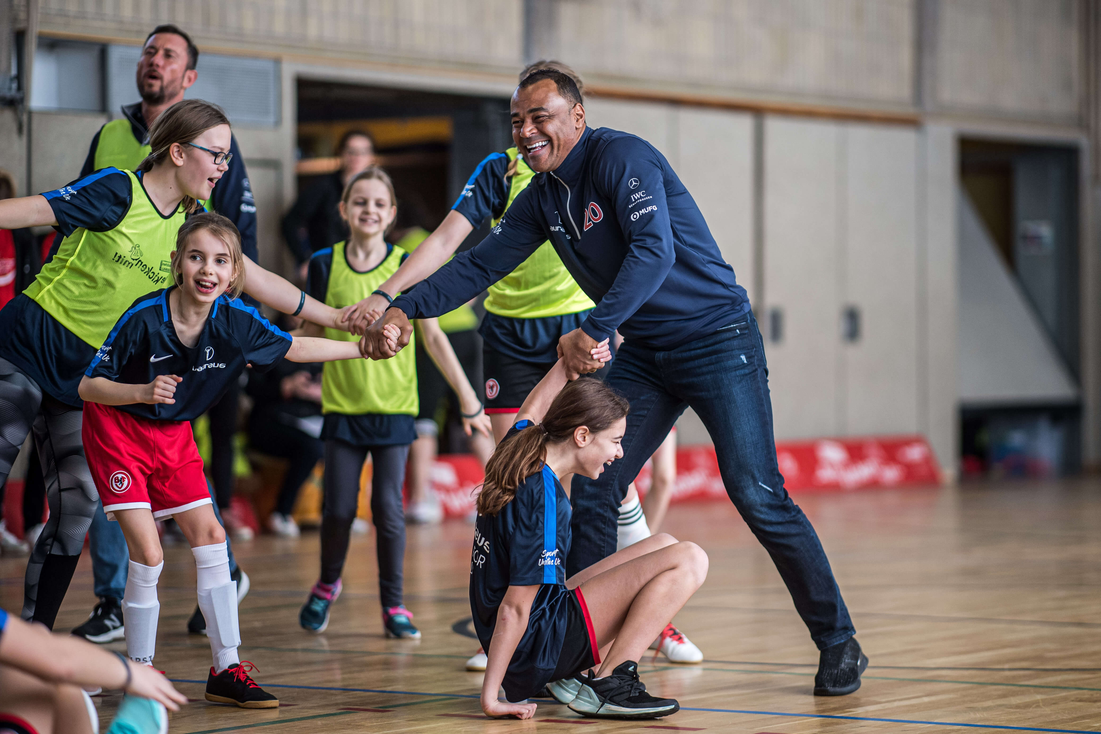 LAUREUS-ANNUAL-REVIEW-1201532565